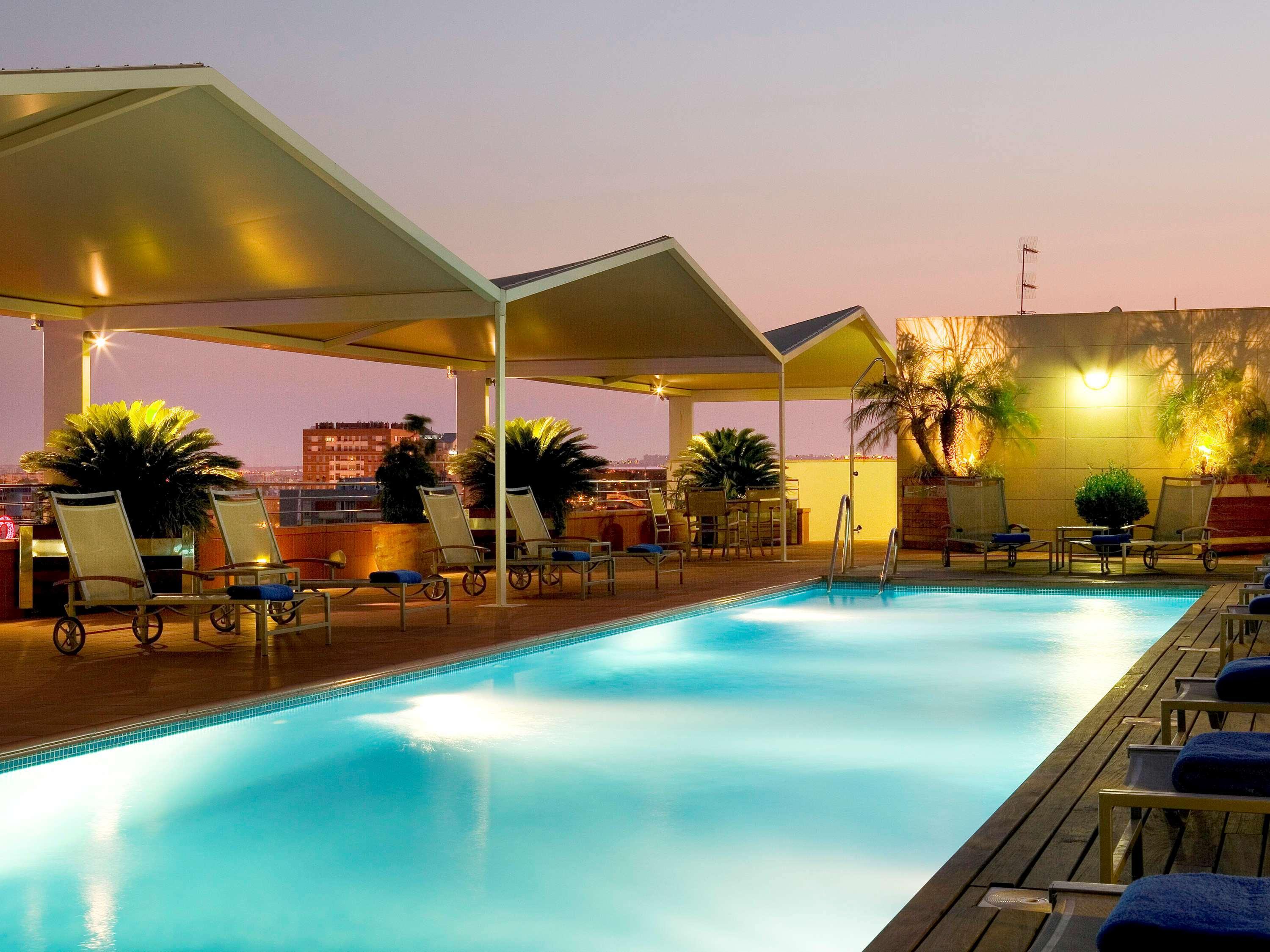 Novotel Sevilla Ngoại thất bức ảnh