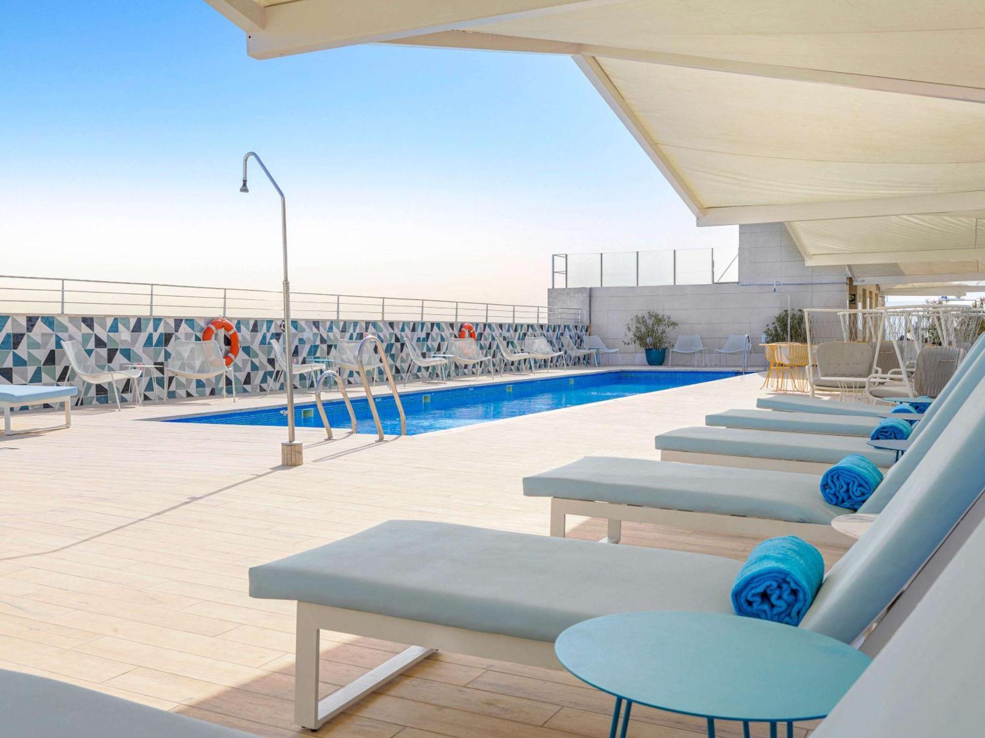 Novotel Sevilla Ngoại thất bức ảnh